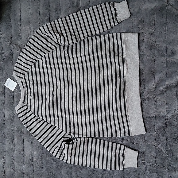 NWT! George Grey and Black Striped Sweatshirt with Rose! Size small! - Picture 8 of 10
